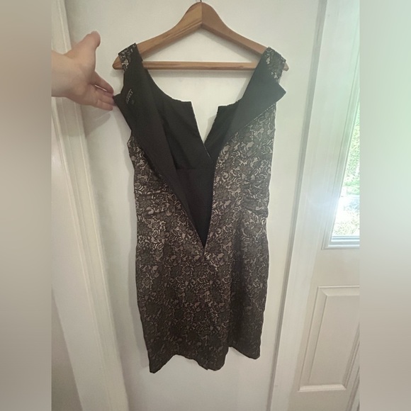 Adrianna Papell size 10 black and gold formal dress w/ flattering waist … - Picture 3 of 11